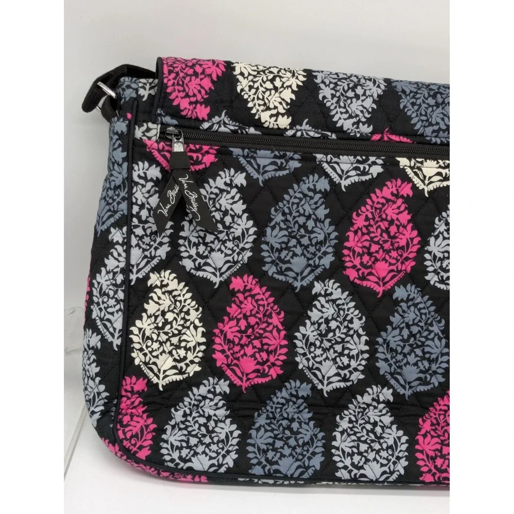 Vera Bradley Quilted Messenger Laptop Bag Pink Gray Black Floral 15x12x4